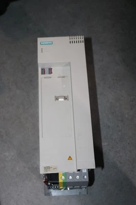 Siemens Masterdrives Drive 6SE7031-2EP85-0AA0 6SE70312EP850AA0 - Bild 1 von 4