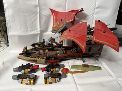 Lego Ninjago Final Flight of Destiny's Bounty 70738 - Image 1 of 4