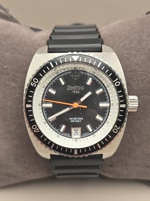 Reloj pulsera Zodiac Sea Dragon 38 mm esfera negra fecha cuarzo suizo para hombre ZO2200 Foto 1 de 4