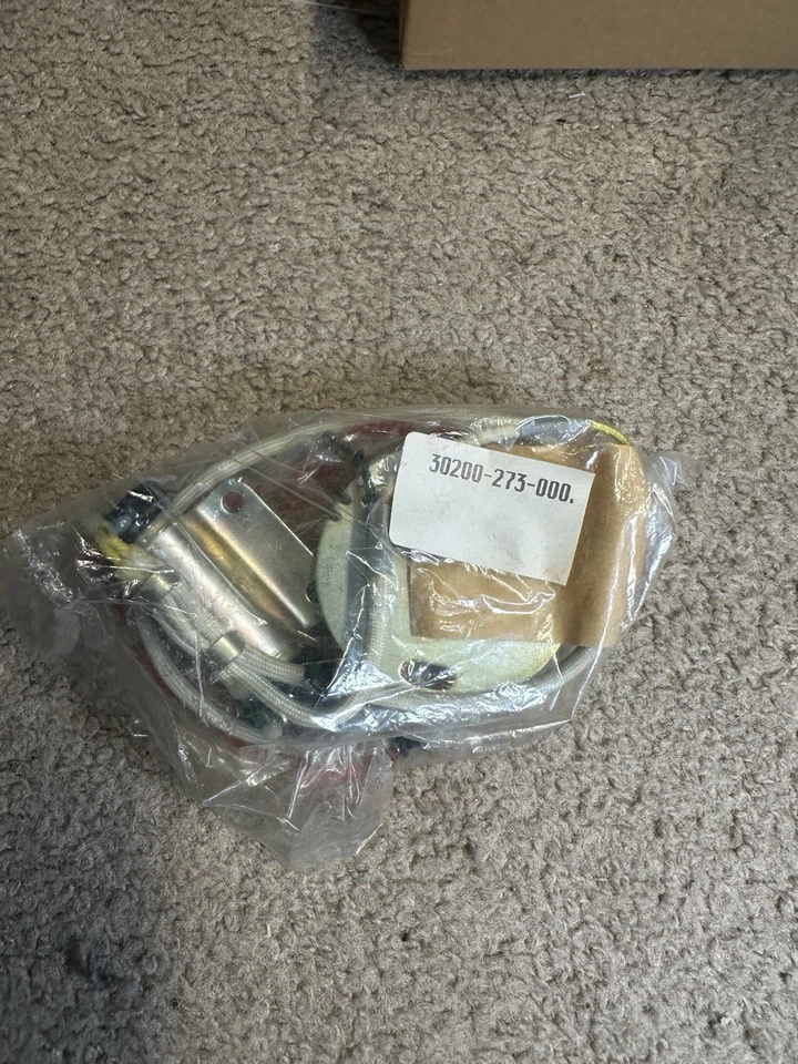 Honda CL72 CL77 1962-68 montaje de puntos de placa como nuevo OEM 30200-273-000 Foto 1 de 2