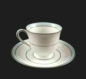 Noritake BRANDON #6222 Set tazza e piattino piedi - Foto 1 di 3