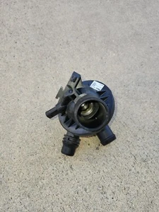 For BMW F01 F02 F10 528i 3.0L L6 97C Coolant Thermostat TM2197 Mahle Behr - Picture 1 of 3