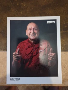Dick Vitale firmato autografo 8x10 foto allenatore ESPN NCAA basket HOF - Foto 1 di 2
