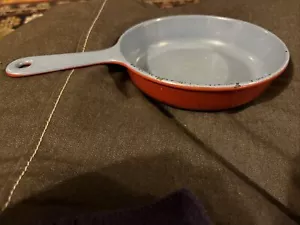 Emaillierte gusseiserne Pfanne 6"" rot/grau - Le Creuset? Dekoware? - Bild 1 von 4