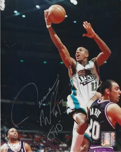 Signed  8x10 JEROME WILLIAMS Detroit Pistons Autographed Photo w/COA - Picture 1 of 1
