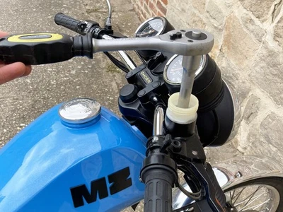 Abzieher Werkzeug Behälter Scheibenbremse Hauptbremszylinder MZ ETZ  150 250 251 - Bild 1 von 4