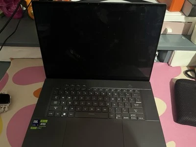 ASUS ROG Zephyrus G16 16" (512GB SSD, Intel Core i7 l- Eclipse Gray - GU603VV  - Image 1 of 4