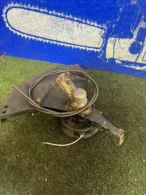 McCULLOCH Md320i Mt320 Petrol Strimmer Gearbox Gear head Assembly - Image 1 of 3