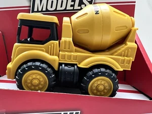 Denver Models Zementmischer 8+ - Bild 1 von 5