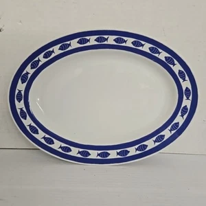 Piatto ovale cassa e botte con disegno pesce intorno al bordo. 12x9" - Foto 1 di 2