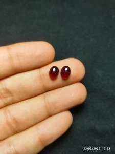 Cabujón ovalado granate indio 8x6 mm rojo profundo para joyería - Imagen 1 de 4