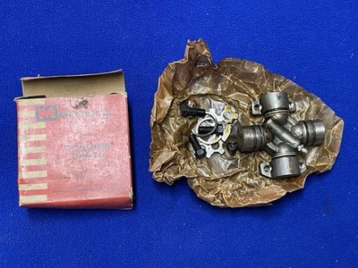 Kit de juntas universales Ford genuino NOS Mercury junta en U B5AZ-4635-A, MEK7039A Foto 1 de 4