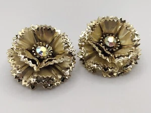 Beautiful Confetti Gold Tone Flower AB Crystal Clip On Earrings - Picture 1 of 5