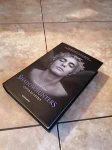Libro shadowhunters città di vetro Mondadori cop. Rigida - Foto 1 di 9