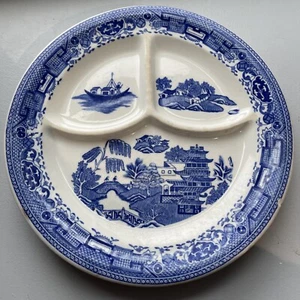 Vintage McNicol Divided Blue Willow Grill Restaurant Plate 9.5” Set Of 2 - Picture 1 of 6