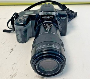 Minolta Maxxum 5000i Camera w/ MC Aetna-Rokunar AF Zoom 28-70mm 1:3.5-4
