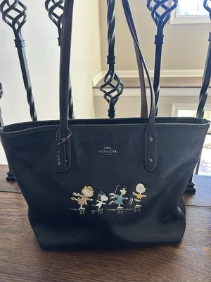 Bolso de Mano Coach Peanuts Snoopy 2017 Cuero Negro City Cremallera 18904 Foto 1 de 4