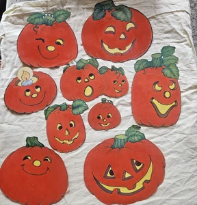 9 Vintage Halloween Karton gestanzt flauschig beflockt 2-seitig Kürbisköpfe C11 - Bild 1 von 11