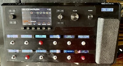 Line 6 99-060-0105 Helix Multi-Effects Guitar Pedal - Image 1 of 4