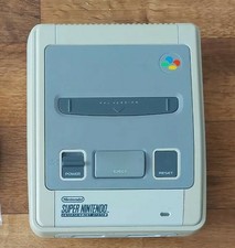 Super Nintendo Entertainment System SNES console - tested - partly faulty