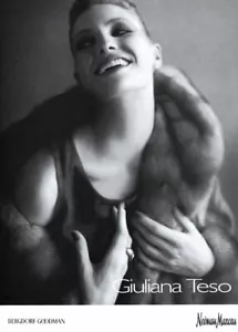 Abrigo de piel Giuliana Teso 1997 piel visón 1 página anuncio de revista - Imagen 1 de 1