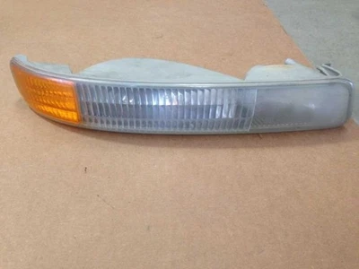 99 00 01 02 03 04 05 06 07 GMC SIERRA 2500HD 145K! RH CORNER PARK LIGHT 16620 - Imagem 1 de 4