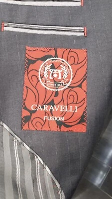 Traje 44L + Chaleco (ambos únicos) Foto 1 de 4