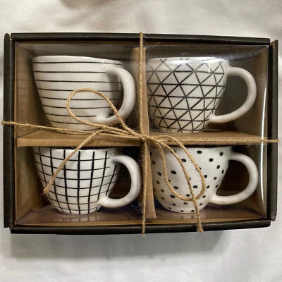 Tazas de café espresso blanco y negro Natural Elements Contemporary Living - Juego de 4 - NUEVAS Foto 1 de 4