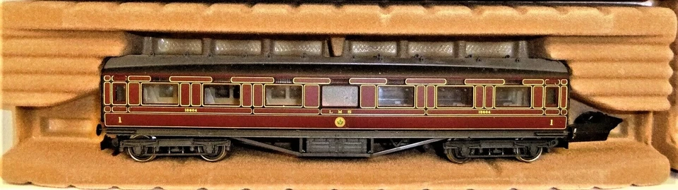 RIVAROSSI H0 - CARROZZA 1^ CLASSE LMS  - Immagine 1 di 1