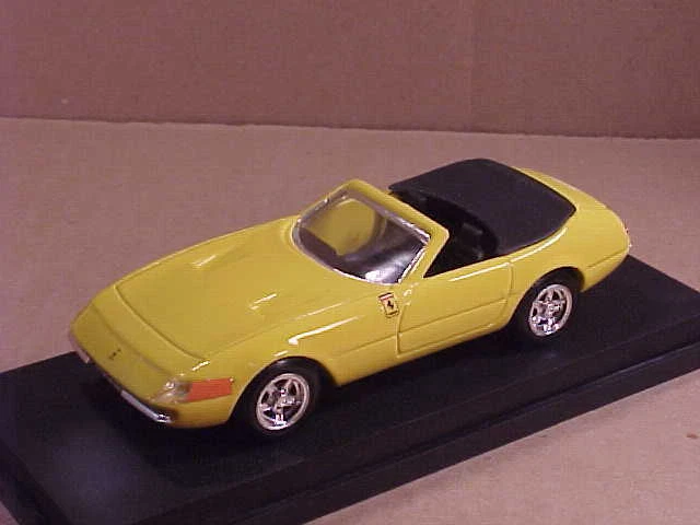 Ferrari 385 GTS/4 Daytona Spyder 1971-1973 diecast RIO #R2 1/43, LHD, Yellow Fly Foto 1 de 2
