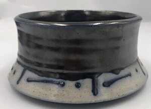 Kendra Art Pottery Swirl Planter 7”x3.5” - Picture 1 of 10