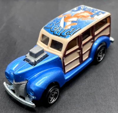 Hot Wheels Woody SURF BEAT! Vintage 1979 Wagon 1:64 Diecast - Image 1 of 4