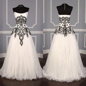 Gothic Hochzeitskleider Spitze Applikationen schwarz weiß eine Linie trägerlose Brautkleider - Bild 1 von 9