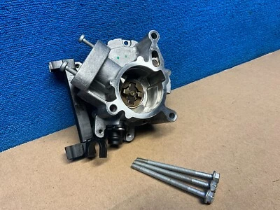 Bomba de vacío motor AUDI A5 SPORTBACK 2018-2022 OEM Foto 1 de 4