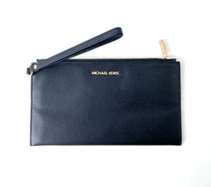 MICHAEL KORS Clutch JET SET TRAVEL LG TZ WRISTLET Leder schwarz - Bild 1 von 4