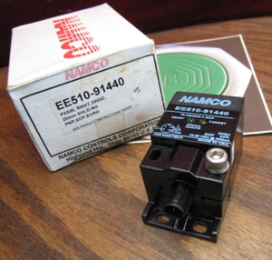 Sensor de proximidad inductivo Namco 20 mm interruptor 10-30 V EE510-91440 - Imagen 1 de 5