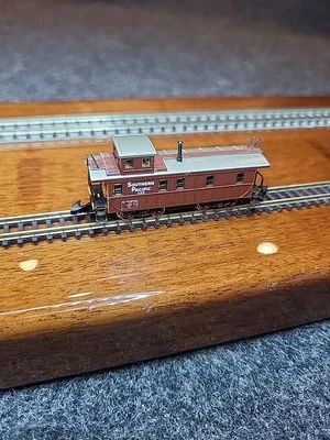 8640 Marklin Z-scale 4 AXLE CABOOSE CAR SOUTHERN PACIFIC, USA, New in Box - Image 1 of 4