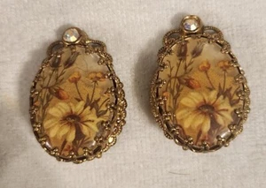 Vintage W. Germany Goldtone Floral Porcelain Filigree Rhinestone ClipOn Earrings - Picture 1 of 7