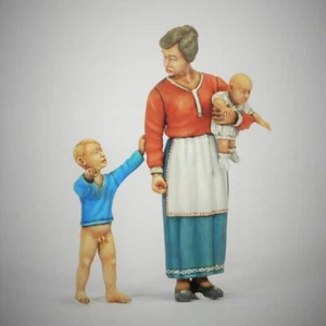 1/35 Resin Civilians Mother Children Unpainted Unassembled F361 - Picture 1 of 1