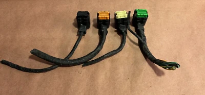 Chrysler Town & Country V6 2006 3,3 L ECM ECU arnés de cableado conector de enchufe OEM. Foto 1 de 4