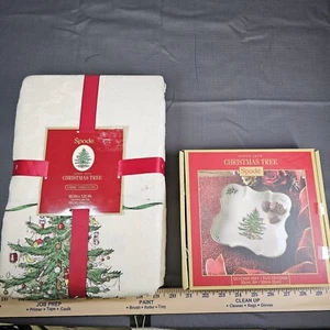Spode Bundle Christmas Tree 8" Devonia Tray and 60x120 Tablecloth. NEW - Picture 1 of 8