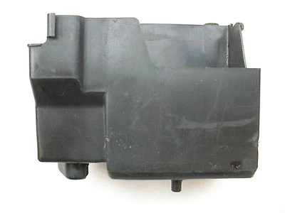 Yamaha XJ700 1985 Maxim X caja de batería - falta una correa sujetada - muy utilizable Foto 1 de 4