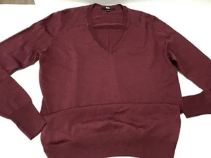 UNIQLO Pure Wool BURGUNDY V-neck Sweater JUMPER Large - Picture 1 of 8