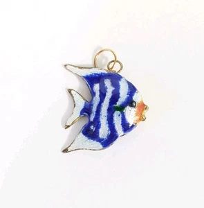Goldfarbener Engel Fisch Cloisonne Emaille Anhänger Blau Emaille Puffy Angelfish Vintage - Bild 1 von 7