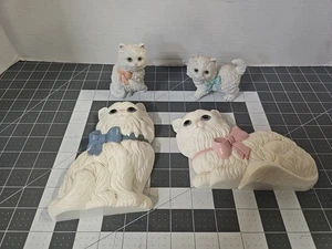 Vtg Homco Pair Of Cats Kittens White Ceramic Figurines & Plastic Wall Plaques - Picture 1 of 10