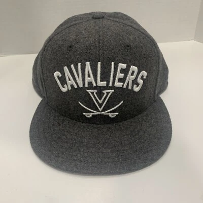 Gorra Cavaliers Gris Nueva Top Of The World Bordada a Presión Foto 1 de 4