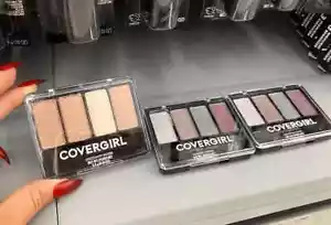 ACQUISTA 1 OTTIENI 1 AL 50% DI SCONTO Covergirl Eye Enhancer Quad EyeShadow 5,5 g/0,19 oz - Foto 1 di 7