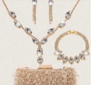 ABENDTASCHE - Fransen Apricot mit elegantem 4-teiliges Glas Strass Schmuckset - Bild 1 von 10