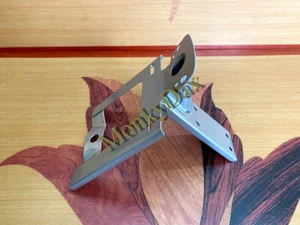 Soporte de luz trasera Honda Z50M 1967. Titular de licencia Monkey Mini Trail Z50 M - Imagen 1 de 9