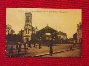 CPA 86 CHATELLERAULT - Place de la République et Eglise St-Jean - Imagen 1 de 2